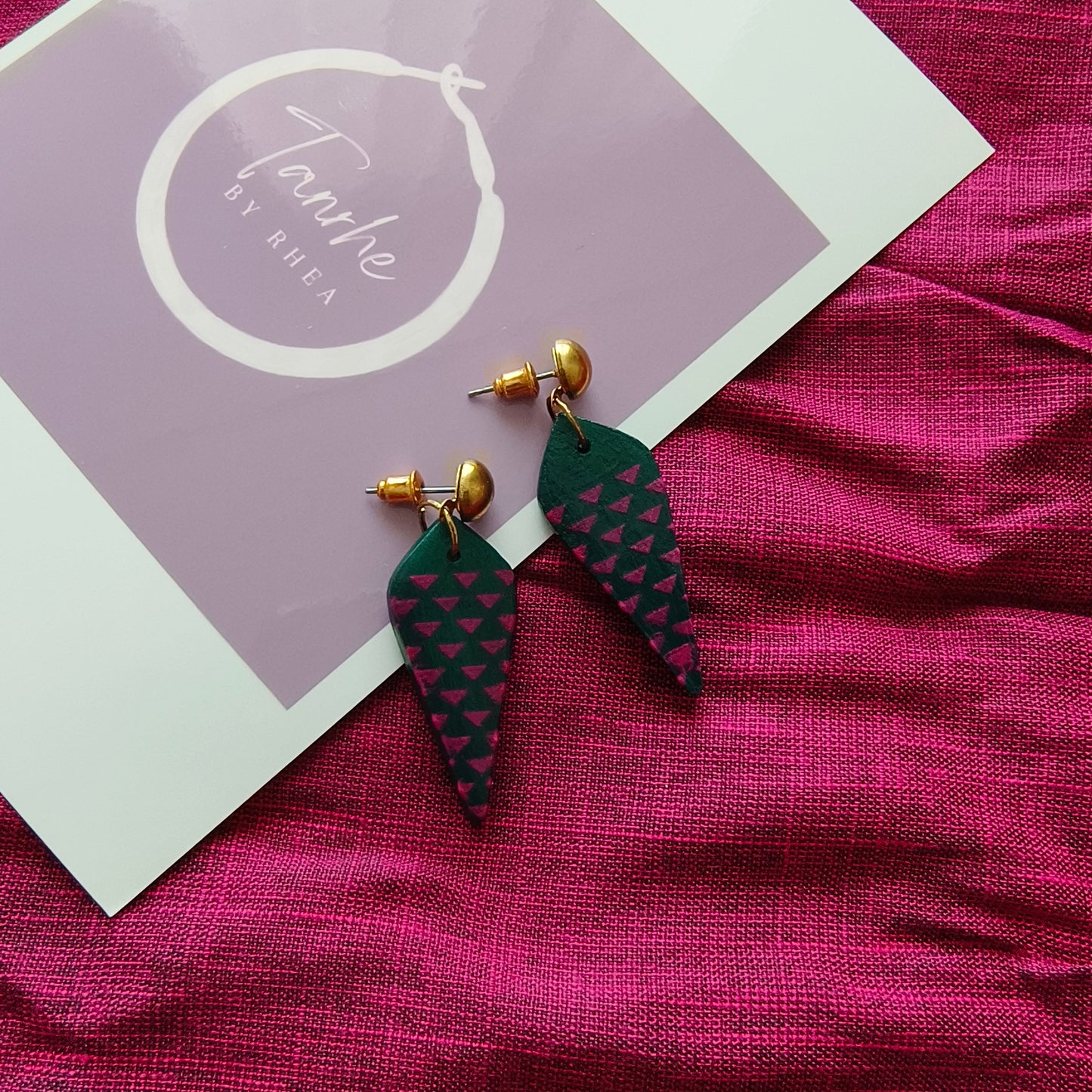 Green & magenta traingle chequered stud earrings