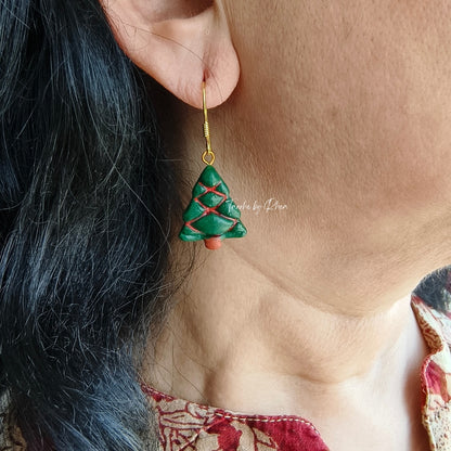 Christmas tree hanging earrings